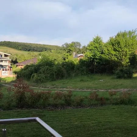 Slnecne Lägenhet Podhájska