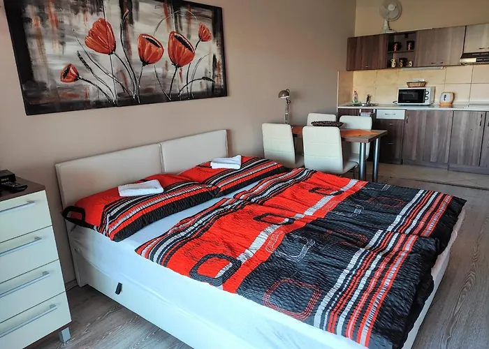 Slnecne * Podhájska