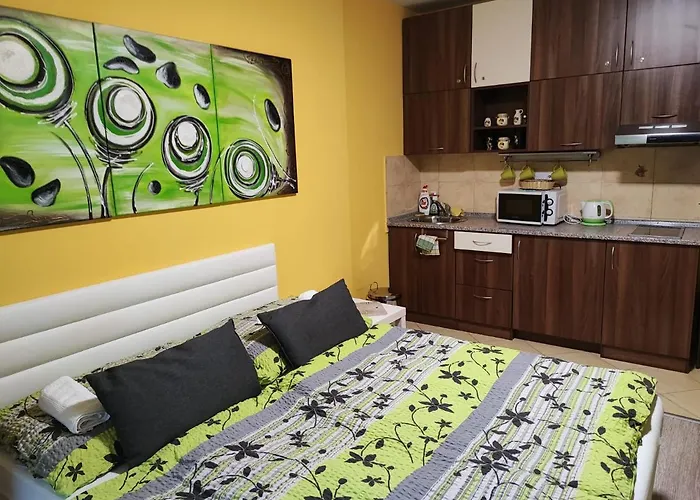 Slnecne アパート Podhájska