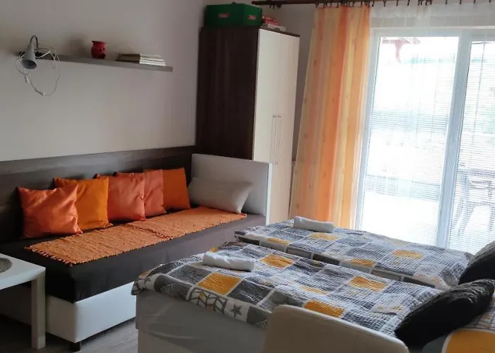 Slnecne アパート